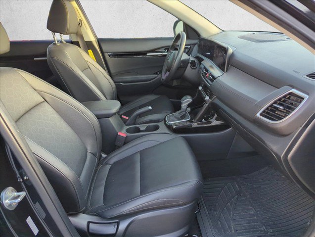Used 2025 Kia Seltos EX w/ EX Sunroof Package FWD image 25
