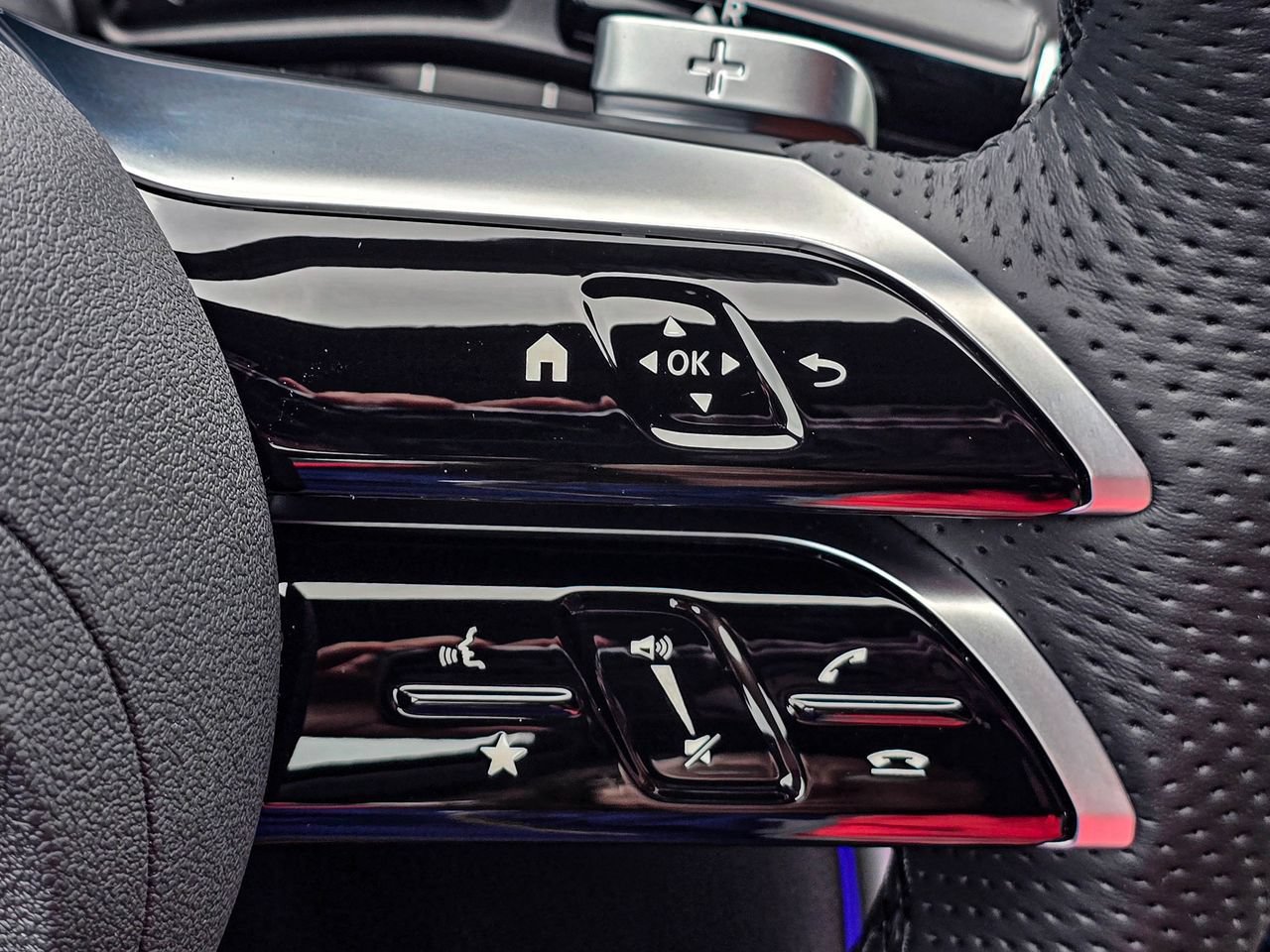 New 2026 Mercedes-Benz C 300 4MATIC Sedan image 22