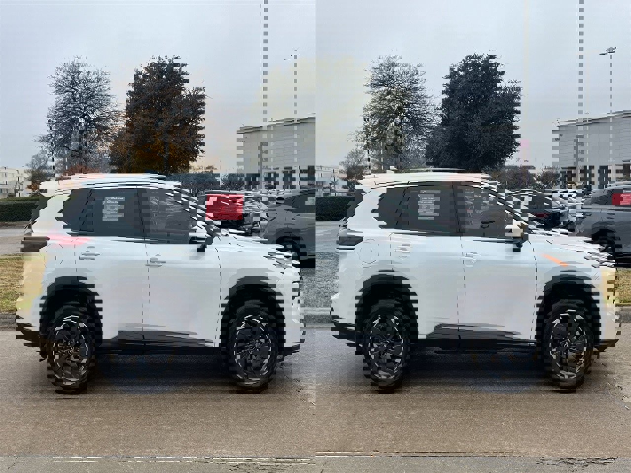 Certified 2024 Nissan Rogue SV image 3