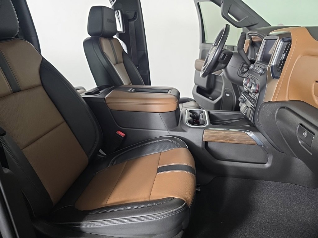 Used 2022 Chevrolet Silverado 1500 High Country w/ Technology Package image 45
