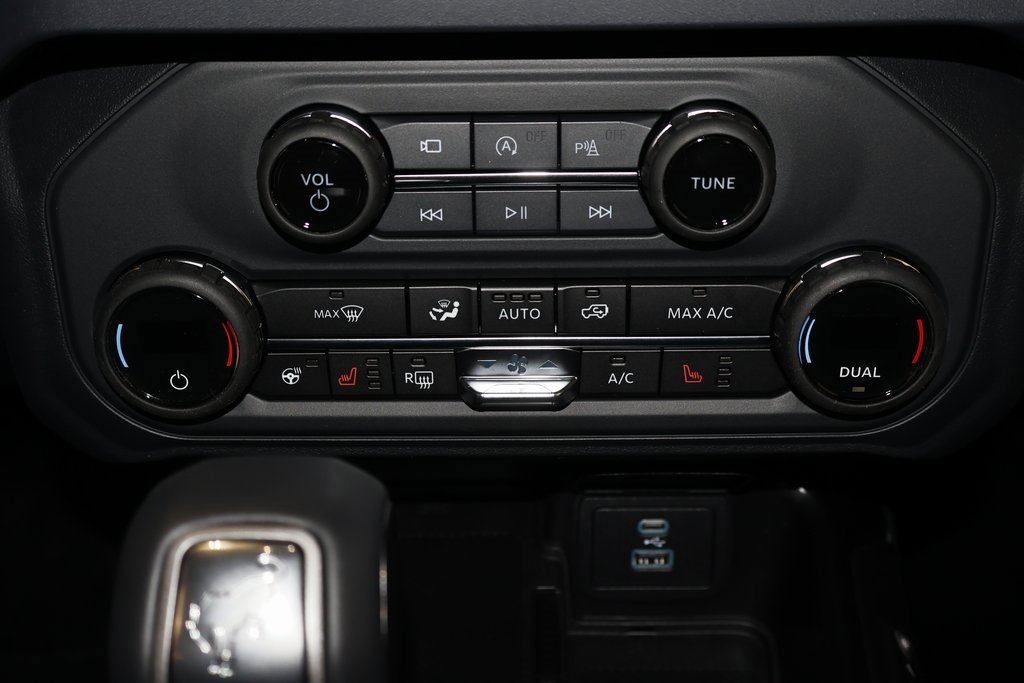 New 2025 Ford Bronco Outer Banks image 25