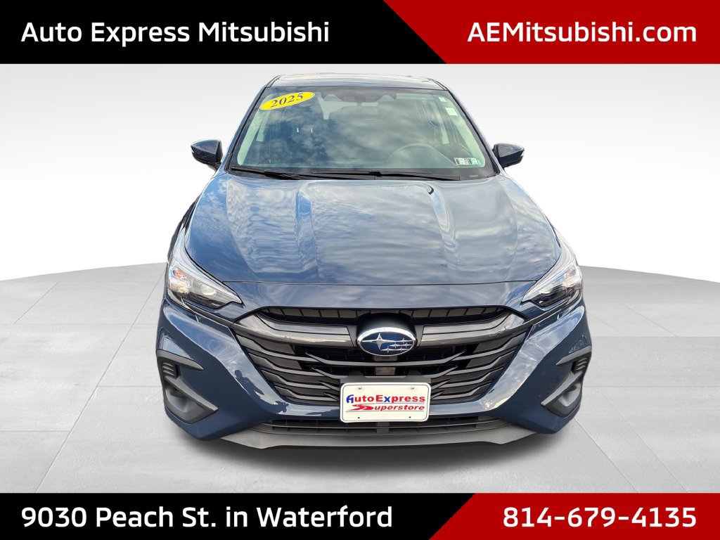 Used 2025 Subaru Legacy Premium AWD/4WD image 2