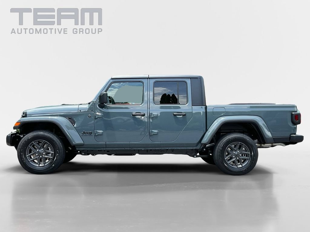 New 2025 Jeep Gladiator Sport AWD/4WD image 4
