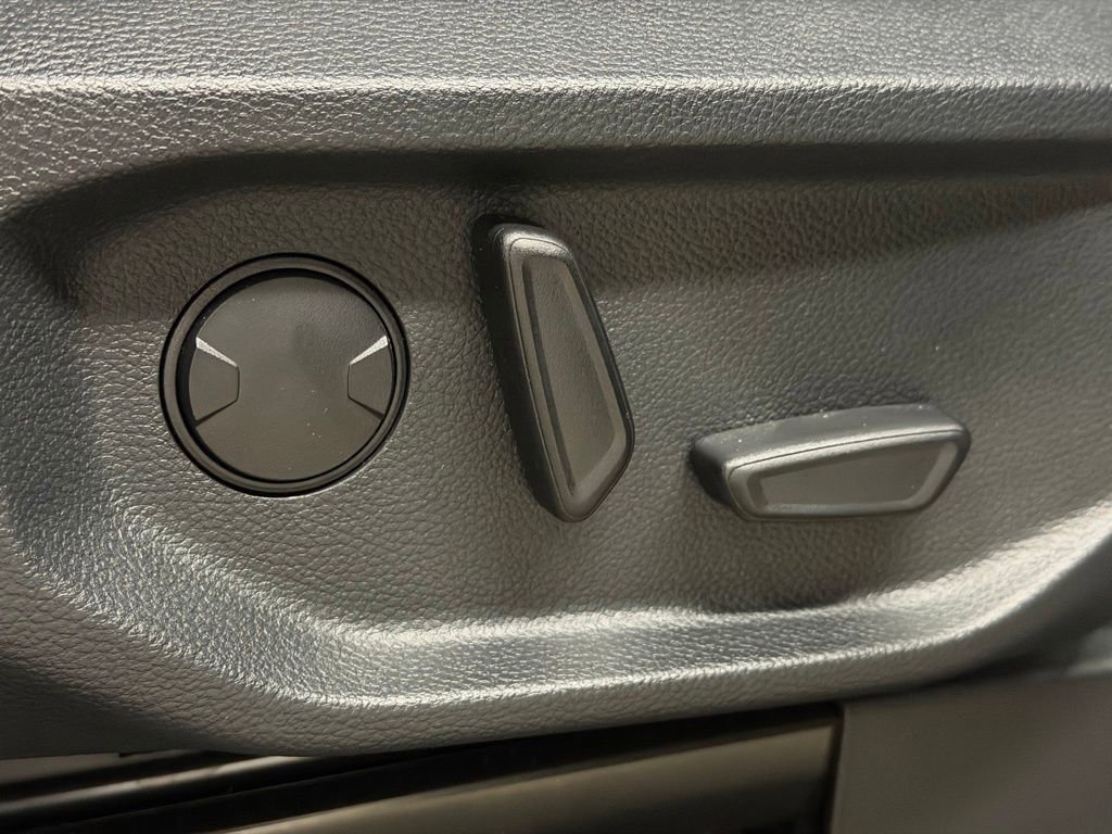 Used 2025 Ford Ranger Lariat w/ Trailer Tow Package image 36