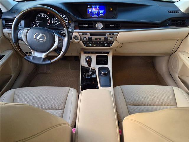 Used 2014 Lexus ES 350 w/ Premium Package FWD image 15