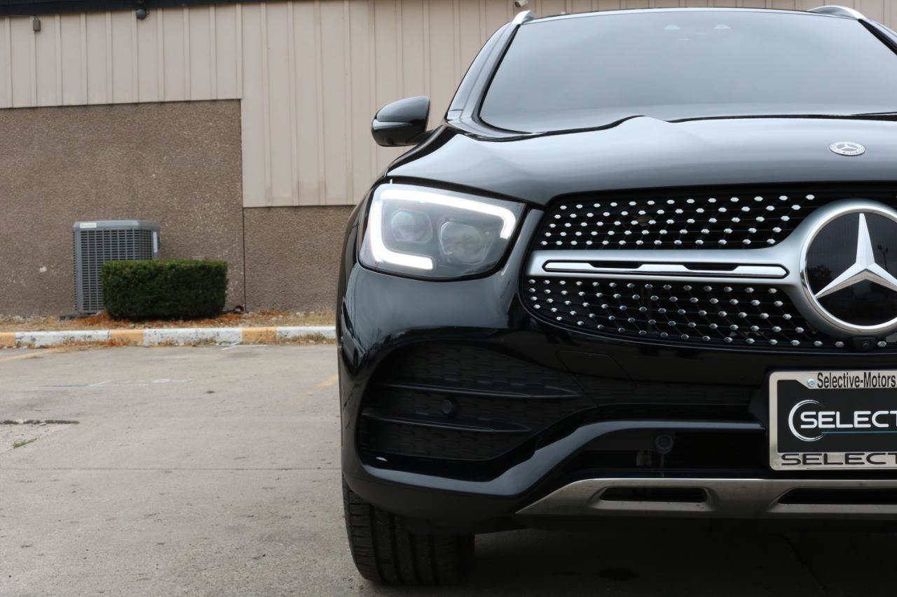 Used 2020 Mercedes-Benz GLC 300 4MATIC image 4