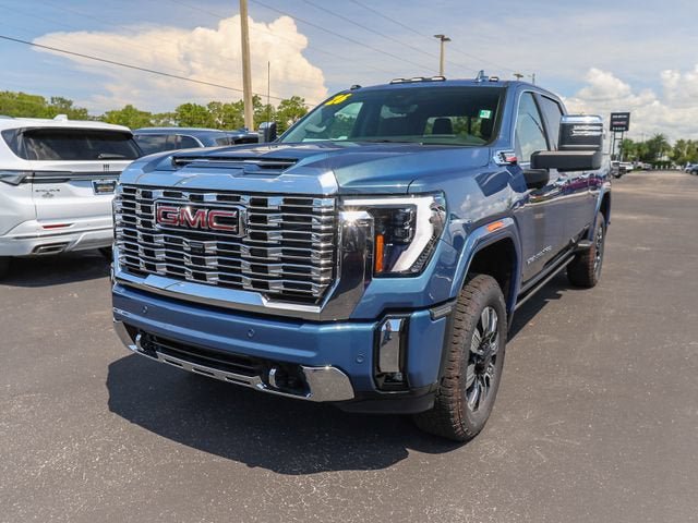 New 2026 GMC Sierra 2500 Denali w/ Denali Reserve Package AWD/4WD image 3