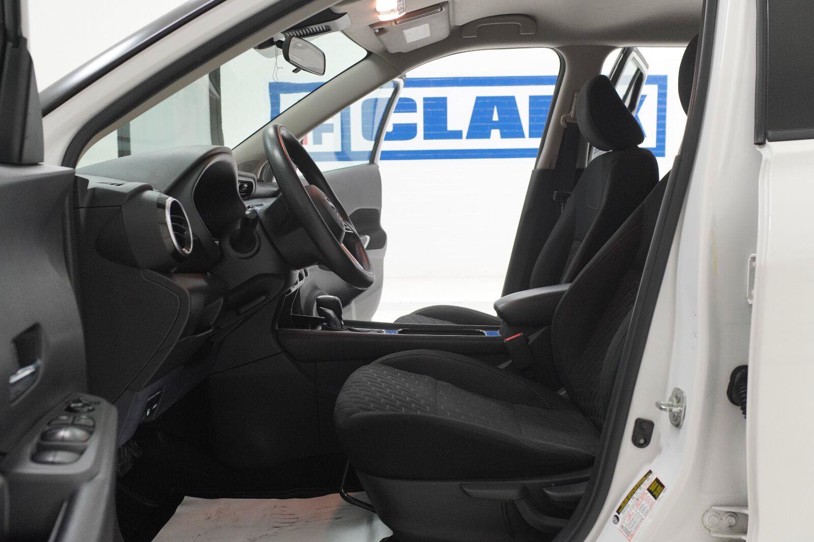 Used 2023 Nissan Kicks SV w/ Exterior Package FWD image 5