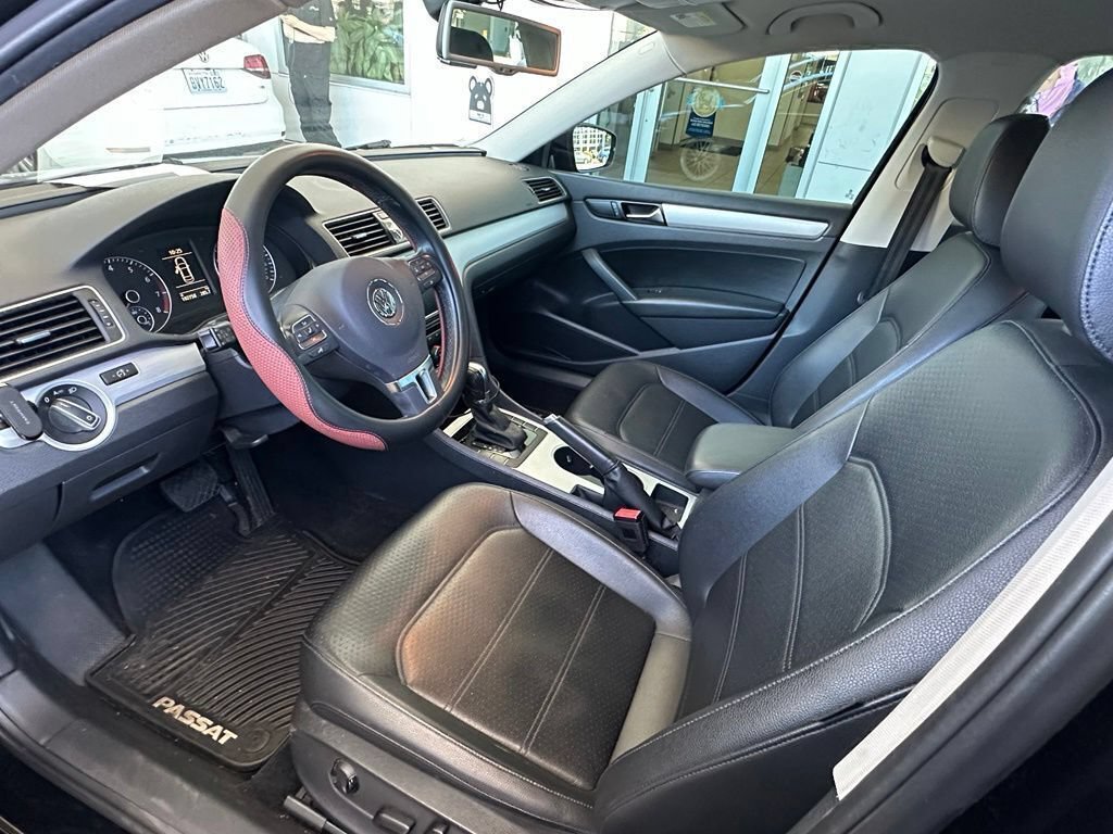 Used 2013 Volkswagen Passat 2.5 SE FWD image 9