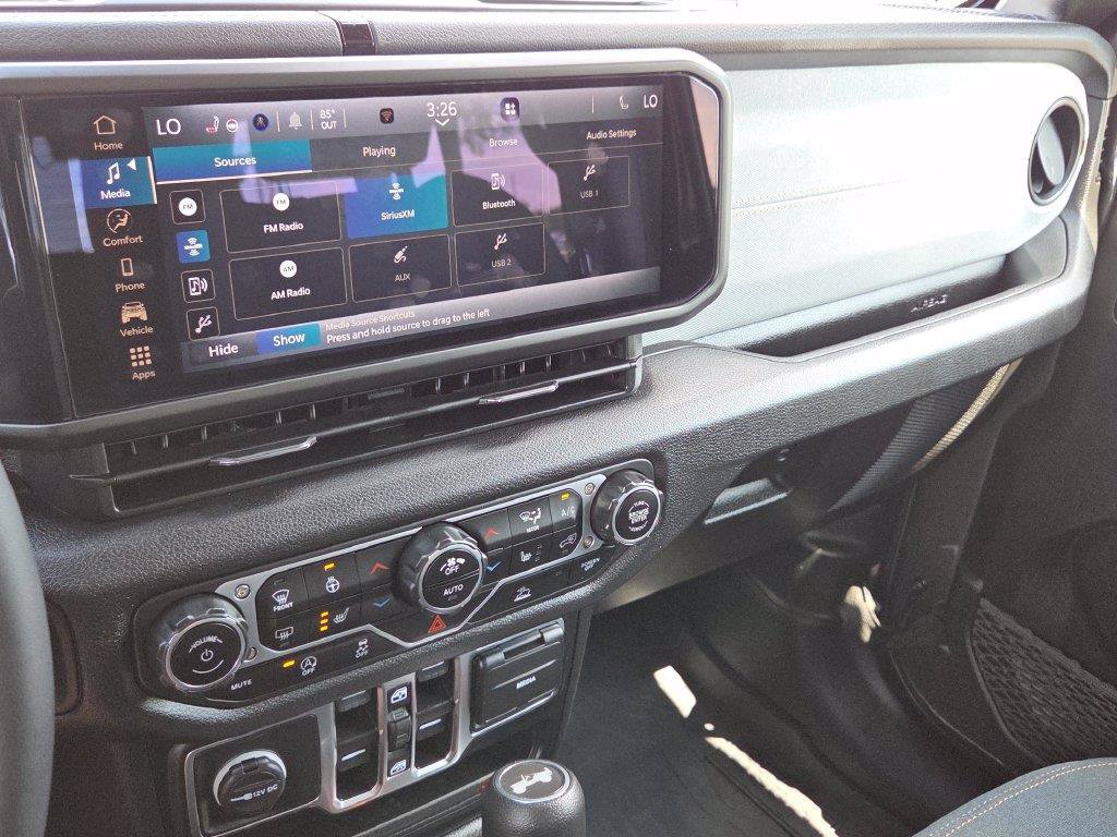 Used 2024 Jeep Wrangler Unlimited Sport AWD/4WD image 25