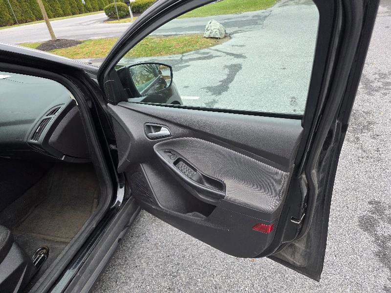 Used 2014 Ford Focus SE image 18