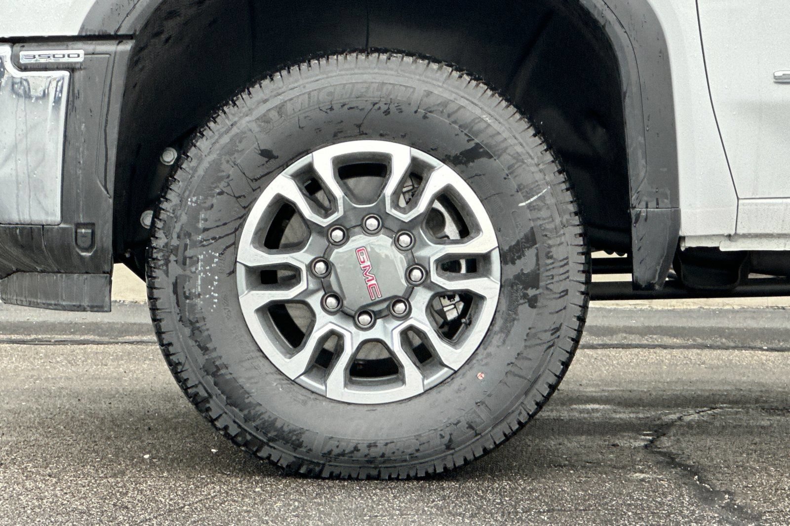Used 2024 GMC Sierra 3500 Pro RWD image 25