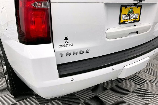Used 2019 Chevrolet Tahoe LT w/ LT Signature Package AWD/4WD image 9