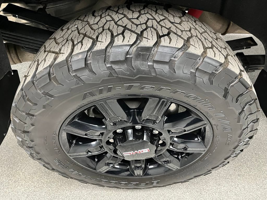 Used 2024 GMC Sierra 3500 AT4 w/ Technology Package AWD/4WD image 15
