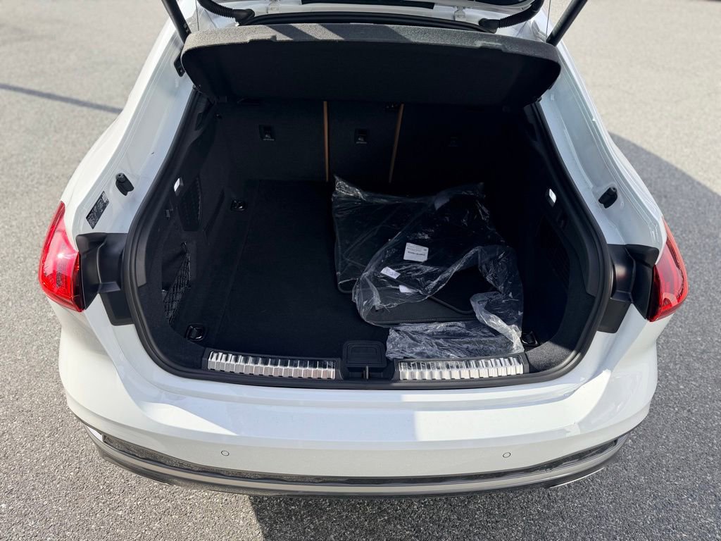 Used 2025 Audi A5 2.0T Premium Plus w/ Premium Plus image 17