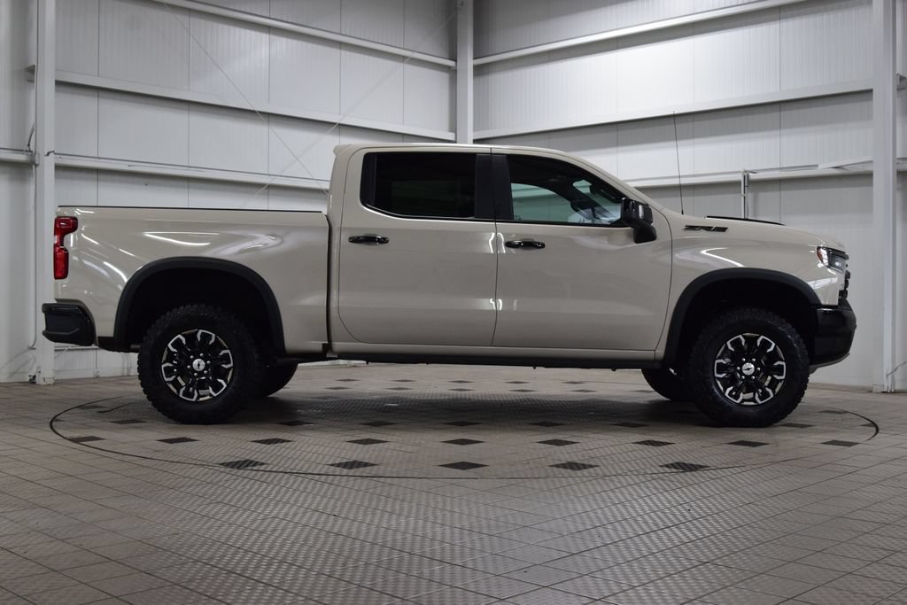 Used 2026 Chevrolet Silverado 1500 ZR2 AWD/4WD image 9