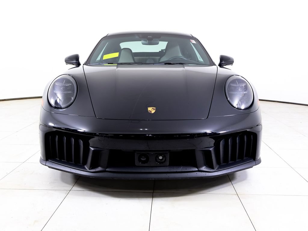 Certified 2025 Porsche 911 Carrera GTS RWD image 28