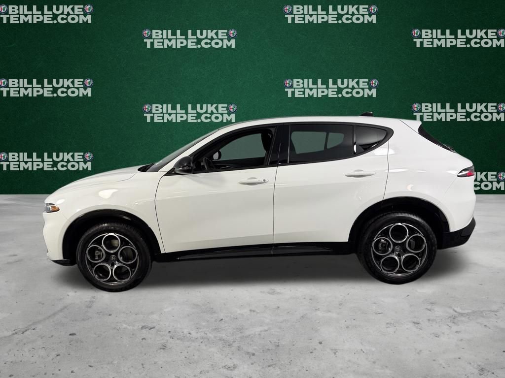 Used 2025 Alfa Romeo Tonale image 9