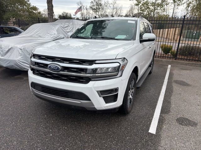 Used 2024 Ford Expedition Limited image 9