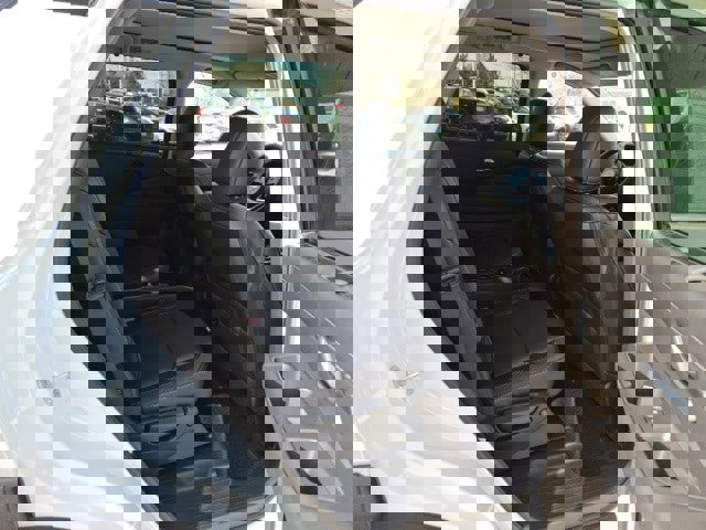 New 2025 Nissan Pathfinder SL image 15