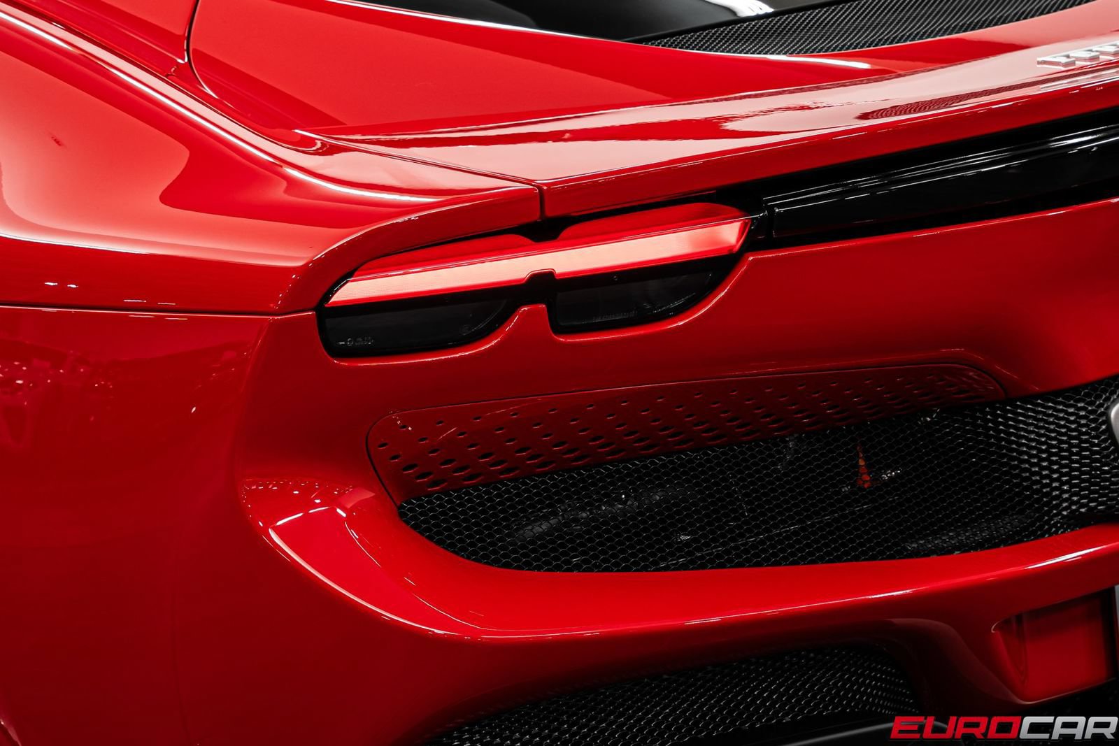Used 2023 Ferrari 296 GTB RWD image 20