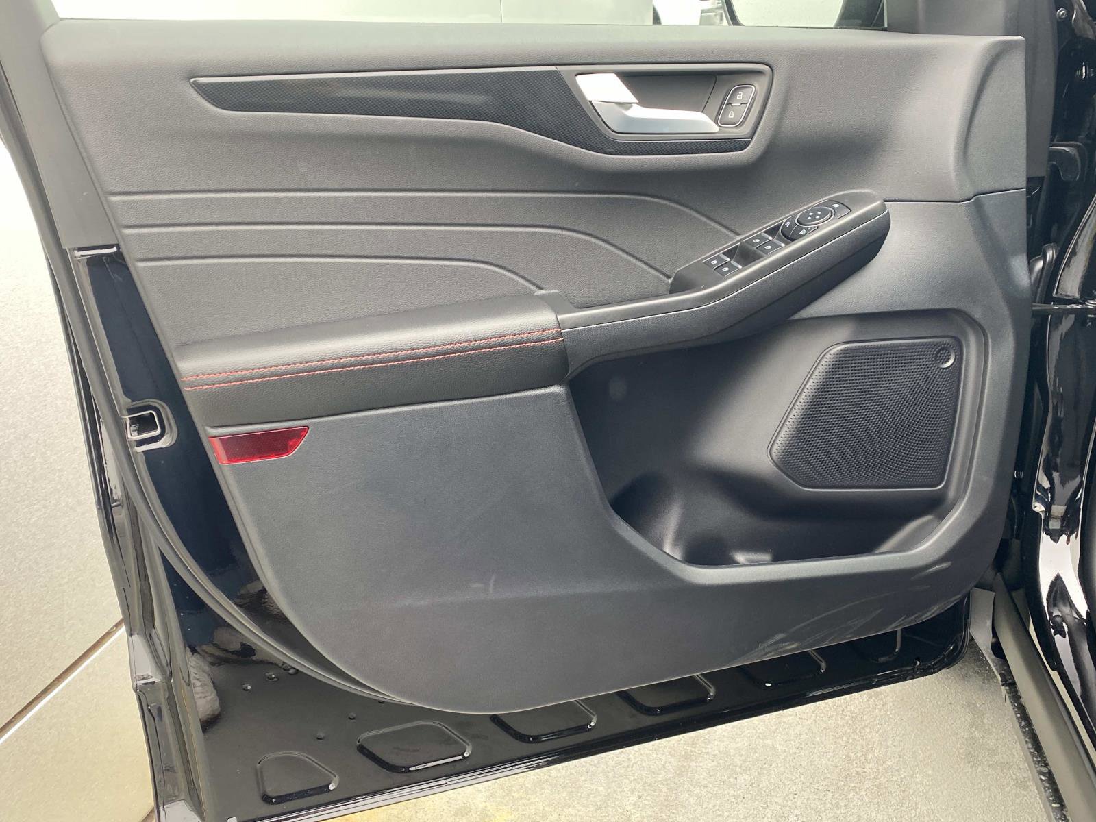 New 2026 Ford Escape ST-Line w/ Tech Pack #1 image 14