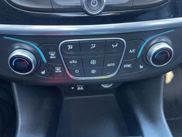 Used 2020 Chevrolet Traverse RS image 30