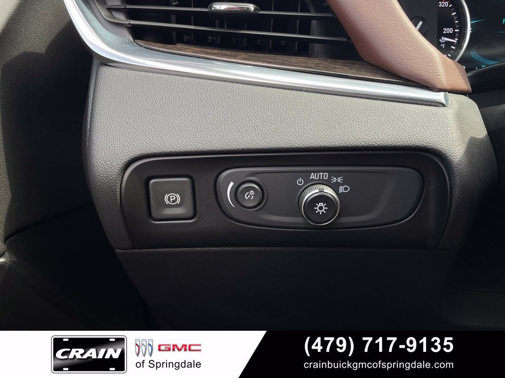 Used 2018 Buick Enclave Avenir w/ Avenir Technology Package FWD image 12