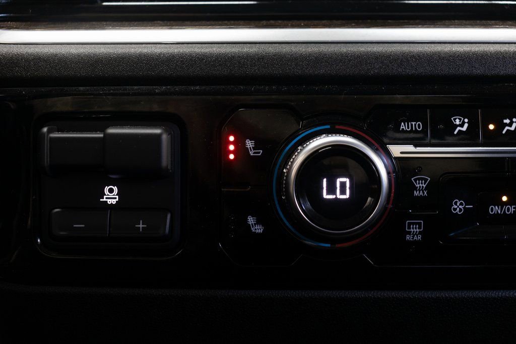 Used 2025 GMC Sierra 1500 Elevation image 34