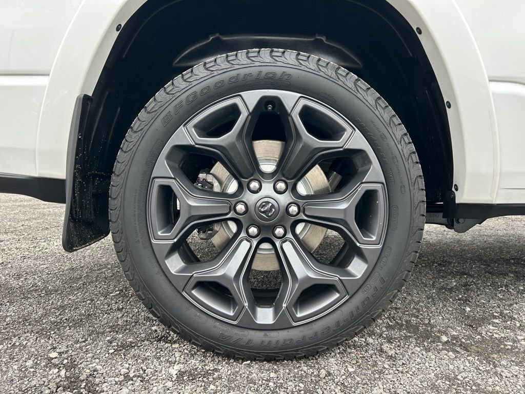 Used 2021 RAM 1500 Limited w/ Night Edition image 21