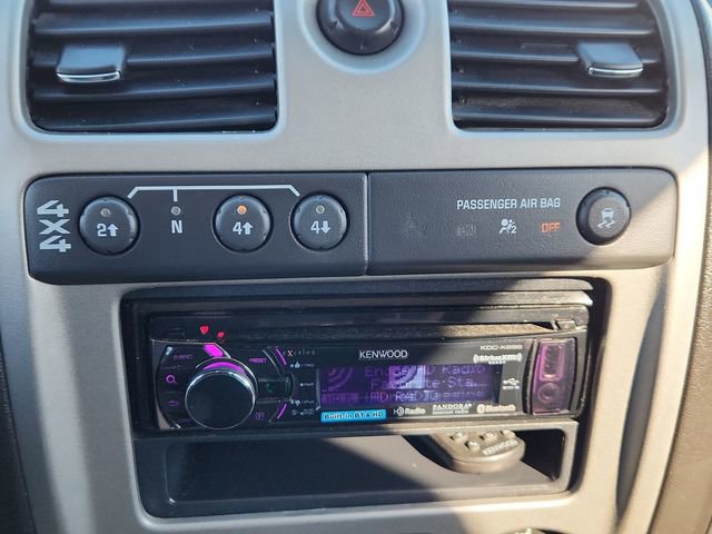 Used 2011 GMC Canyon SLE image 36