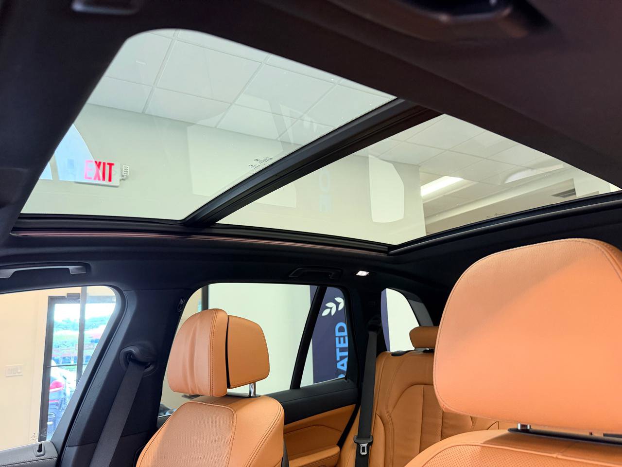 Used 2020 BMW X5 sDrive40i w/ Premium Package RWD image 19