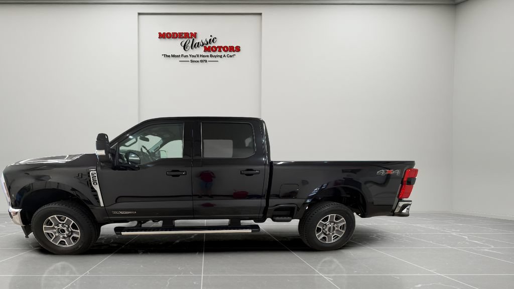 Used 2025 Ford F250 Lariat AWD/4WD image 2
