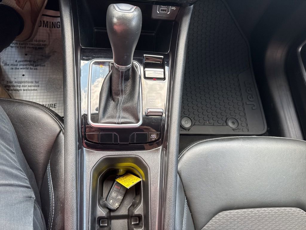 Used 2022 Jeep Compass Latitude w/ Convenience Group image 17