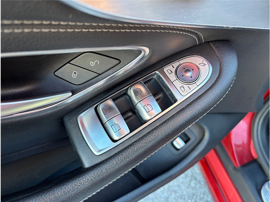 Used 2020 Mercedes-Benz C 300 4MATIC Cabriolet image 22