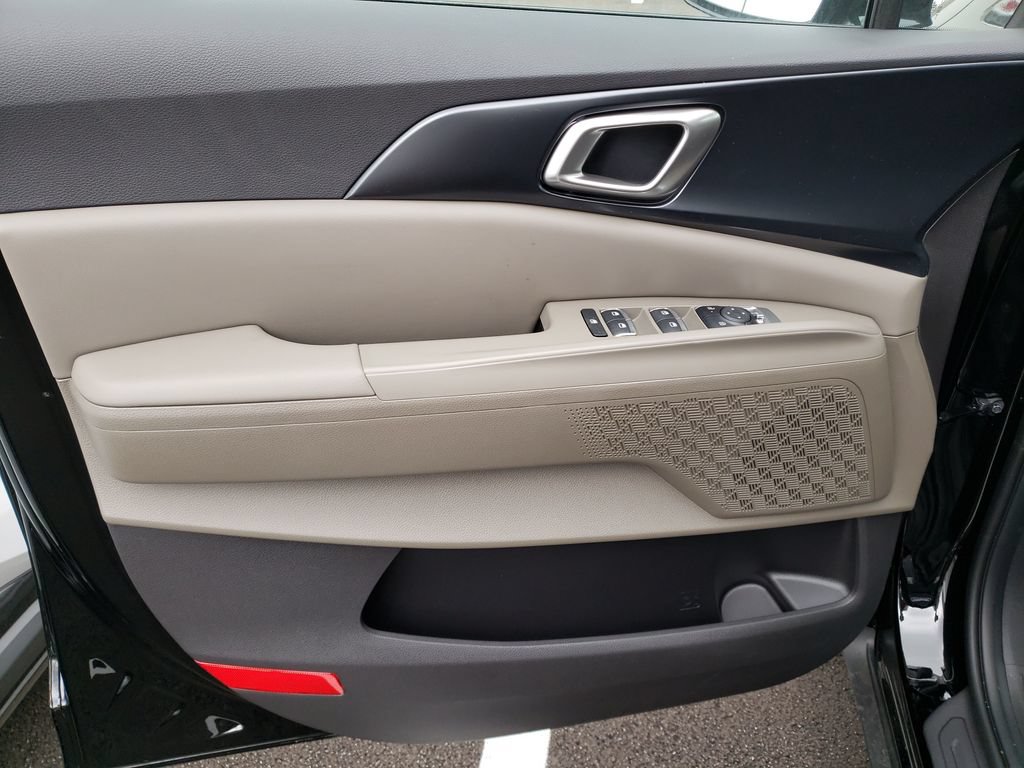New 2026 Kia Carnival FWD image 15