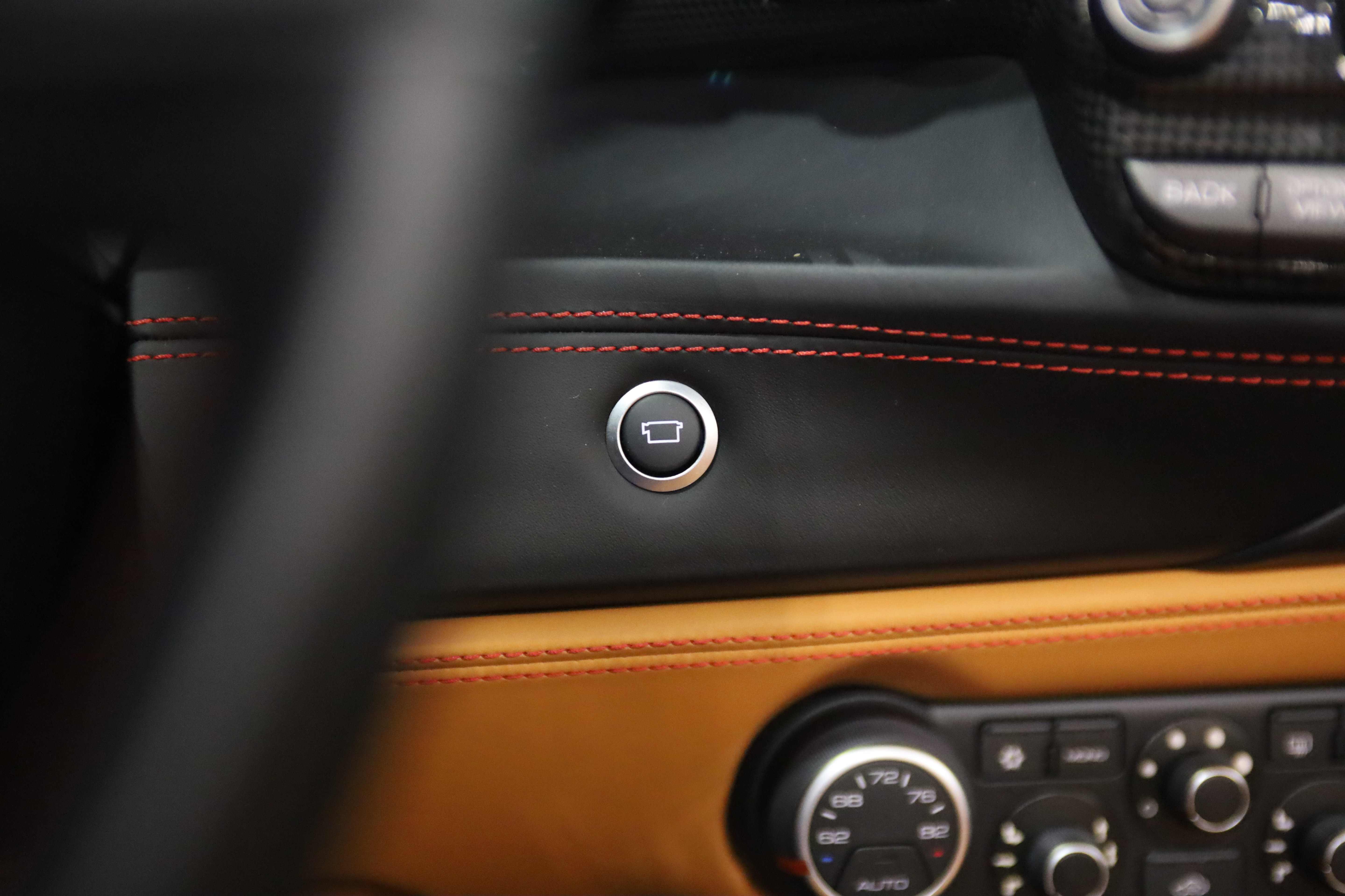 Used 2019 Ferrari 488 Spider RWD image 25