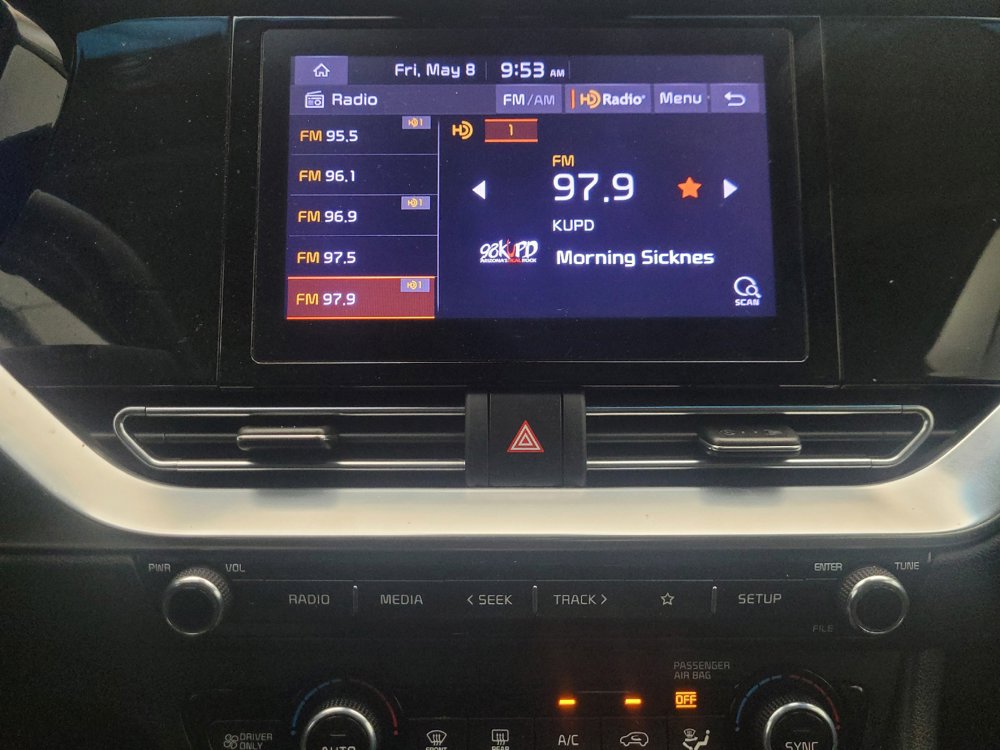 Used 2022 Kia Niro LXS FWD image 25