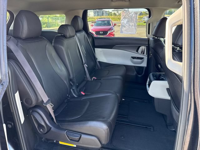 Used 2022 Kia Carnival LX FWD image 12