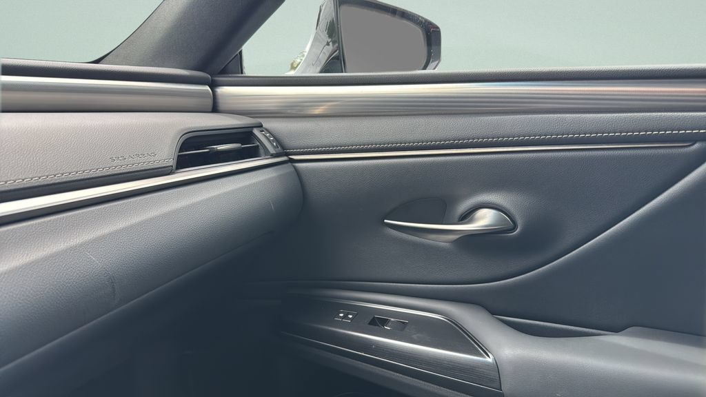 Used 2021 Lexus ES 350 F Sport w/ Accessory Package 2 FWD image 30