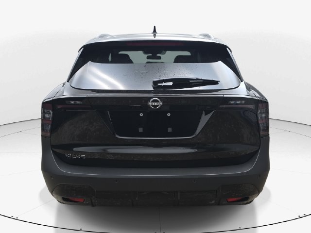 New 2027 Nissan Kicks SR w/ SR Premium Package FWD image 7