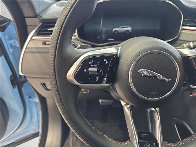 New 2026 Jaguar F-PACE SVR 575 Edition AWD/4WD image 17