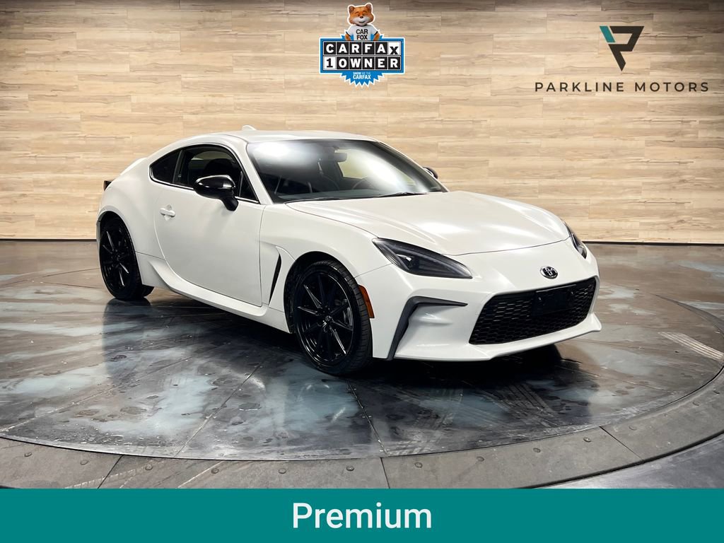 Used 2024 Toyota GR86 Premium image 1