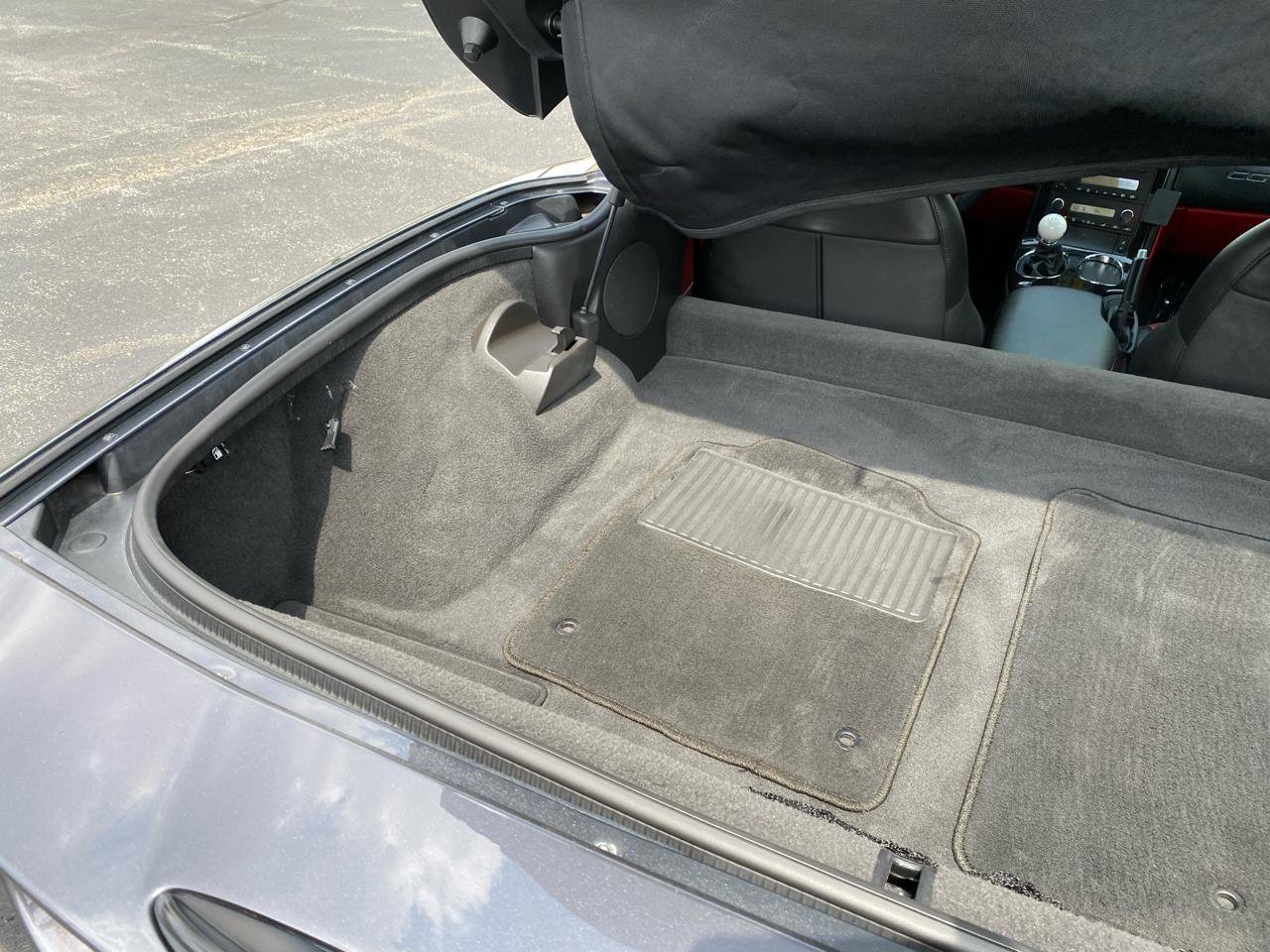 Used 2011 Chevrolet Corvette Grand Sport w/ Preferred Equipment Group RWD image 29