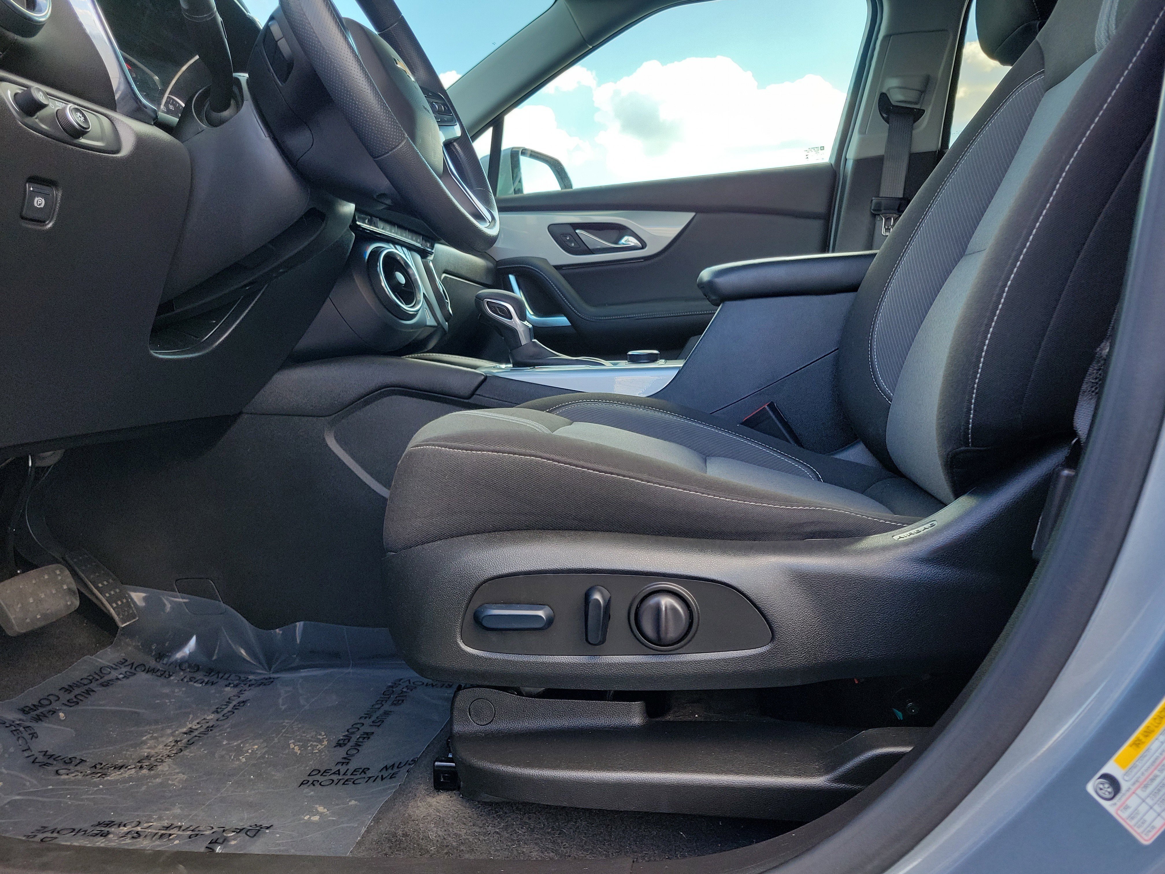 Used 2023 Chevrolet Blazer LT w/ Convenience Package image 16