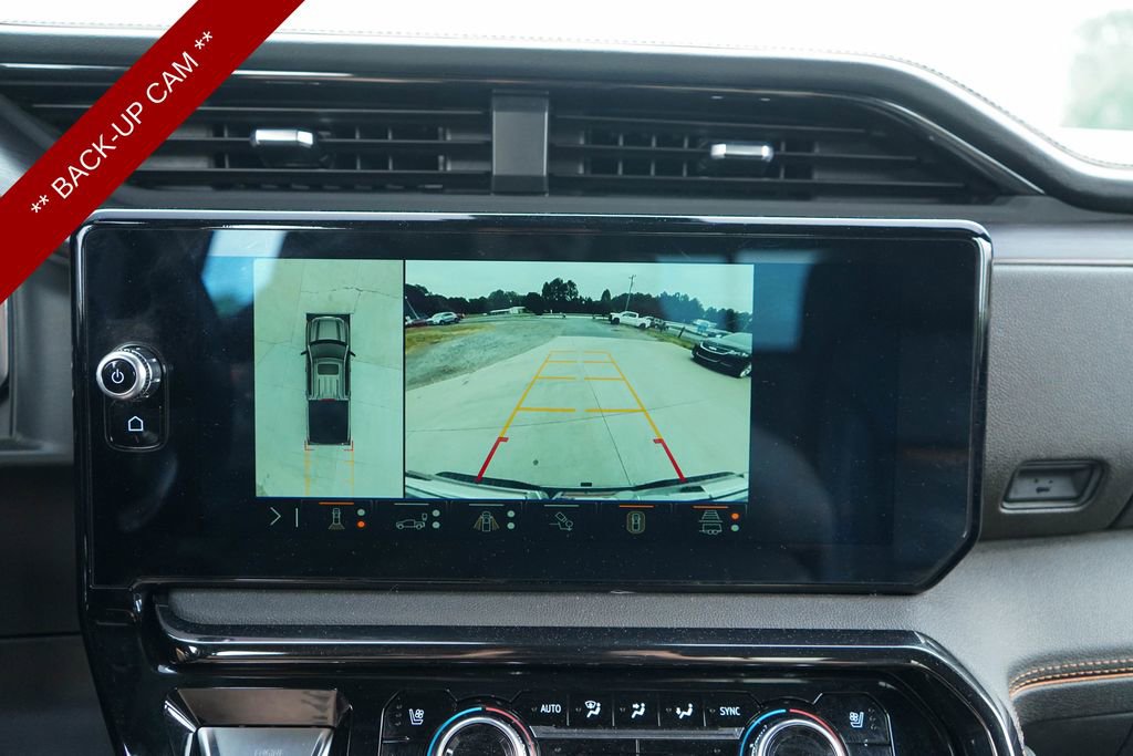 Used 2024 GMC Sierra 1500 AT4 w/ Technology Package AWD/4WD image 11