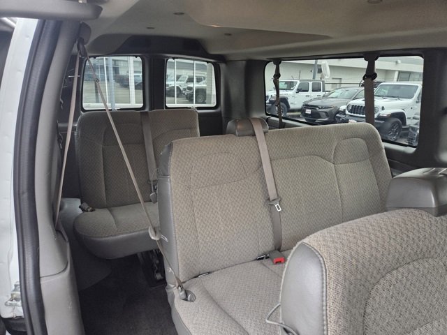 Used 2019 Chevrolet Express 3500 LT w/ LT Preferred Equipment Group image 18