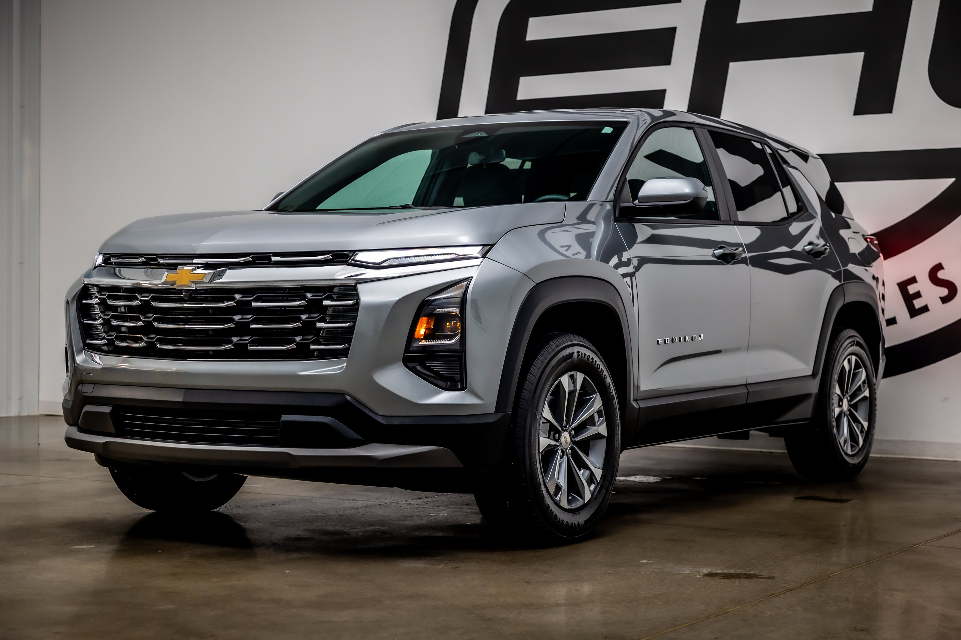 Used 2025 Chevrolet Equinox LT FWD image 26