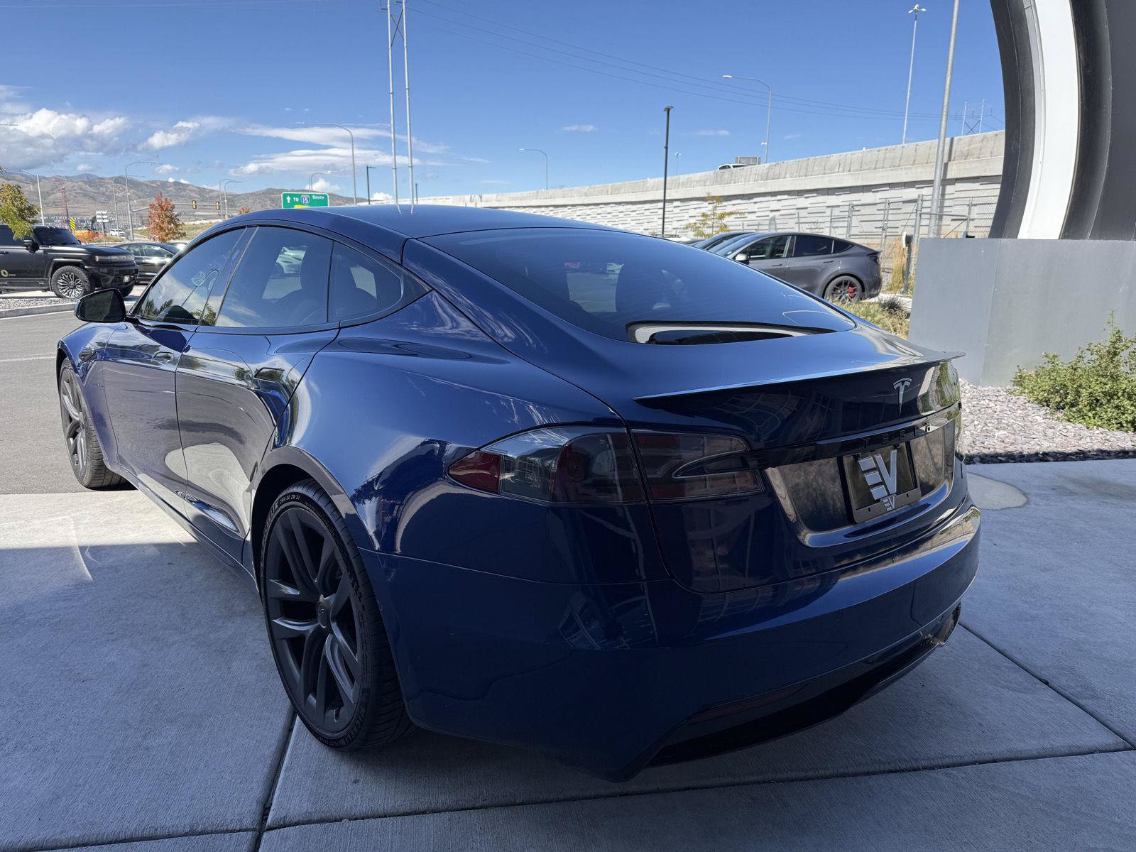 Used 2021 Tesla Model S Plaid AWD/4WD image 7