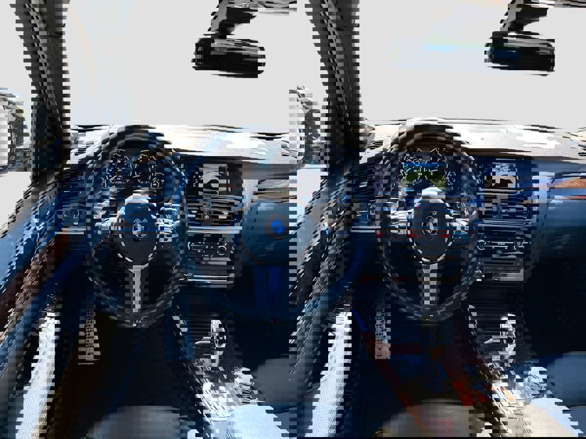 Used 2017 BMW X4 M40i image 25